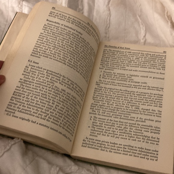 1969 vintage hardback book Questions and Answers on Real Estate - Picture 10 of 13